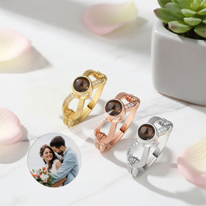 Cincin Janji Proyeksi Foto Kustom Gambar Pribadi Ukuran Dapat Disesuaikan Sertifikasi CE ROHS untuk Hadiah Hari Valentine Pasangan - Product Image 2