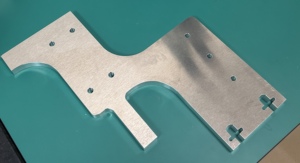 Fabrication sur mesure OEM de pièces métalliques en acier inoxydable pour plaques de base d'équipement par usinage CNC par portique, tolérance stricte - Product Image 5