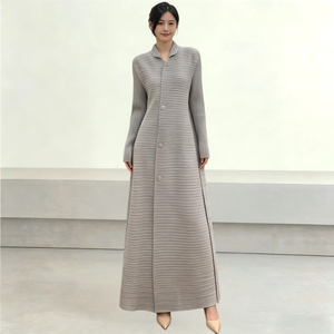 Abaya Musulmana Modesta Plissettata Grigia da Donna, Cardigan Lungo Monopetto a Maniche Lunghe, Abbigliamento Turco Medio Orientale, OEM Ingrosso - Product Image 1