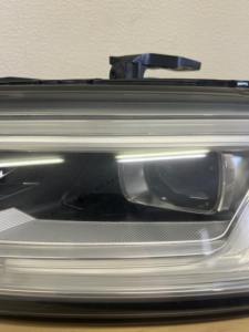 ไฟหน้า LED ระบบไฟส่องสว่างอัตโนมัติคุณภาพสูงสำหรับ Audi Q3 ซ้าย-ขวา ของแท้ มือสอง ไม่มีโมดูล E00007 - Product Image 6