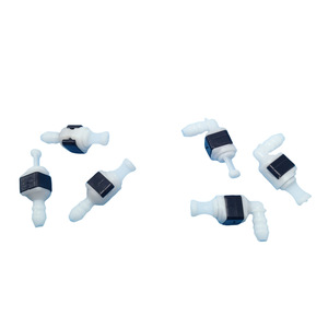 Clip de fixation en nylon pour connecteur coudé de tuyau de lave-glace Volkswagen Audi Skoda 3B0955875C - Product Image 2