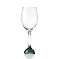 Verre à vin en cristal coloré Raymond Tulip 350 ml, verrerie artisanale au design contemporain, base bleu lac pour service à vin