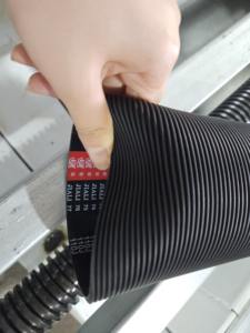 Cinghie di trasmissione personalizzate resistenti al calore 110J 135J cintura in gomma nera di alta qualità - Product Image 3