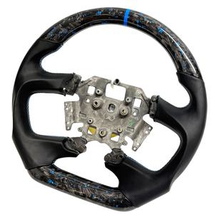 พวงมาลัยหนังคาร์บอนไฟเบอร์ฟอร์จสไตล์สปอร์ตเรซซิ่งแบบกำหนดเองสำหรับฟอร์ด ฟอลคอน เอฟจี เอ็มเค1 บีเอ เอ็กซ์อาร์6 - Product Image 6