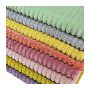 Manta y <span class=keywords><strong>Abrigo</strong></span> de Franela de Doble Cara con Diseño Popular de Muñeca de Niña Kingcason, Tela 100% Poliéster Estampada a Rayas - Product Image 2