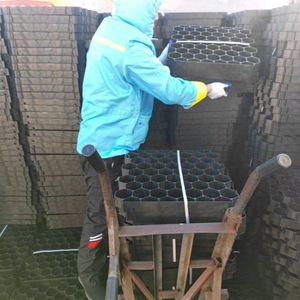 Grilles en béton HDPE perméables pour allées et parkings - Product Image 5