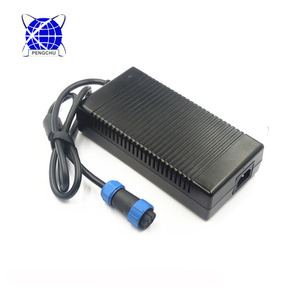 מתאם מתח גבוה 12V 20A 240W AC/DC בקופסת פלסטיק עבור LED/CCTV - Product Image 5