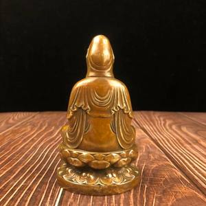 รูปปั้นทองสั<span class=keywords><strong>ม</strong></span>ฤทธิ์และทองเหลืองของพระโพธิสัตว์เจ้าแม่<span class=keywords><strong>กวน</strong></span><span class=keywords><strong>อิ</strong></span><span class=keywords><strong>ม</strong></span>นั่งอยู่<span class=keywords><strong>บน</strong></span>บัลลังก์ดอกบัวรูปปั้นทางศาสนาที่กำหนดเองของเทพเจ้าและพระพุทธรูป - Product Image 4