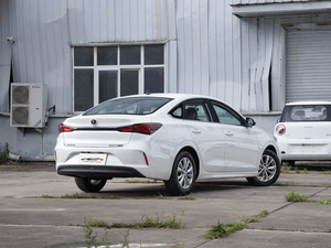 <span class=keywords><strong>Changan</strong></span> <span class=keywords><strong>EADO</strong></span> Plus 2025, Sedán con Transmisión Manual de 1.5L, Motor de Gasolina, Acabado de Lujo, Nuevo Modelo para Exportación - Product Image 4