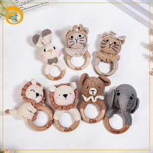 Jouets <span class=keywords><strong>de</strong></span> <span class=keywords><strong>Dentition</strong></span> Sensoriels en Bois <span class=keywords><strong>de</strong></span> Hêtre pour Bébé Hochet Amigurumi Animal au Crochet Fait Main Ours Chat <span class=keywords><strong>Lion</strong></span> - Product Image 2
