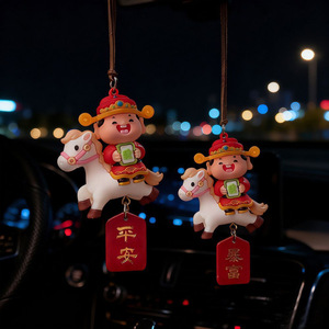 Colgante aromático para coche con diseño de dios chino de la riqueza, color rojo brillante, para decoración interior de vehículos. - Product Image 2