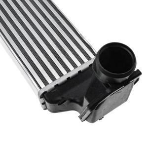 17517786351 pour <span class=keywords><strong>BMW</strong></span> <span class=keywords><strong>E46</strong></span> 318 d / 320 d / 330 d <span class=keywords><strong>intercooler</strong></span> - Product Image 4