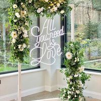 Neon Lights LED Acrylique Flex Neon Signs 12V Designs personnalisés pour la publicité Party Letters Logo Neon Sign Light Dropshipping