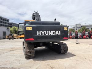 Excavatrice Hyundai 305lc-7SS d'occasion à faible nombre d'heures de travail en stock, assurance qualité, Hyundai d'occasion 210w-9 220-9s 220lc-9s 225lc-7 - Product Image 2