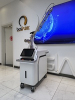 Traitement au laser picoseconde pour l'élimination des taches de rousseur à Londres, Royaume-Uni, traitement au laser pour éclaircir la peau au Bangladesh, machine laser Q-switched
