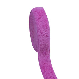 Nastro in Finta Pelliccia di Lusso 38mm - Morbido Tessuto Peluche per Accessori d'Abbigliamento, Fai-da-Te e Decorazioni Festive - Product Image 3