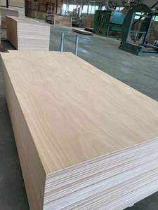 Contreplaqué commercial lisse de placage de <span class=keywords><strong>PQ</strong></span>/Okoume/Bintangor taille 4*8 4*9, épaisseur de 18mm, finition fine pour des projets commerciaux - Product Image 2