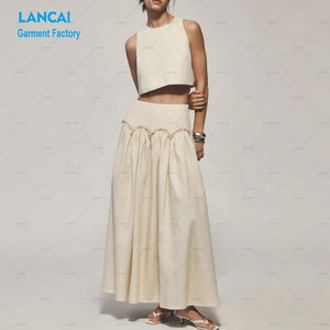 Ensemble deux pièces sur mesure OEM pour femmes, haut <span class=keywords><strong>court</strong></span> en coton et lin avec volants, jupe longue smockée - Product Image 3