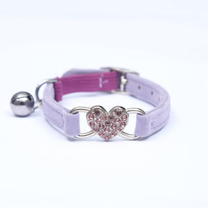 Venta al por mayor Collares de gato Corazón Diamante Ajustable Collar de gato de terciopelo con campana - Product Image 4