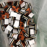 Ensemble de Mahjong Tortoise Haut de Gamme Personnalisé, Ensemble de Mahjong Américain, Quatre Couches de Couleurs, Mahjong en Acrylique avec Votre Propre Design