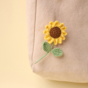 Hand Woven Sunflower Brooch Yarn Material <b>Wedding</b> <b>Accessory</b> Fashion Jewelry - Product Image 2