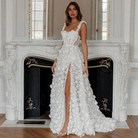 Robe longue blanche populaire à bretelles et fleurs, nouvelle, élégante, avec fente latérale et petite traîne