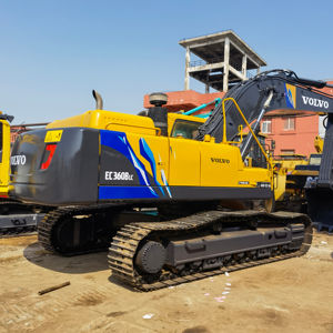 Excavatrice sur chenilles d'occasion VOLVO 20/30/35 tonnes EC300 EC360B EC380B de haute qualité avec 1 an de garantie, moteur à roulements de moteur à vendre - Product Image 1