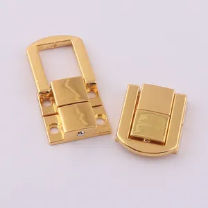 उच्च गुणवत्ता सोने के रंग छोटे आकार धातु लकड़ी के गहने बॉक्स पकड़ ताला कुंडी ताला चीन कारखाने से