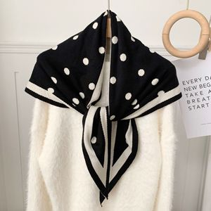 Herfst Winter Mode Nieuwe Vrouwen Sjaal 160*95Cm Polyester Jacquard Gebreide Driehoek Sjaal Veelzijdige Vrouwen Sjaal - Product Image 4