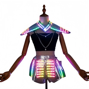 Capa y Pantalones Cortos LED Futuristas con Luces, Disfraz Rave con Control Remoto y Cambio de Color para Discoteca y Festival - Product Image 6