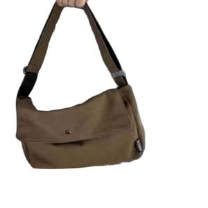 Nueva Bolsa de Lona Unisex con Diseño Geométrico Estilo Coreano, Cierre de Hebilla, Bolsa Grande de Hombro, Estilo Mensajero - Product Image 1
