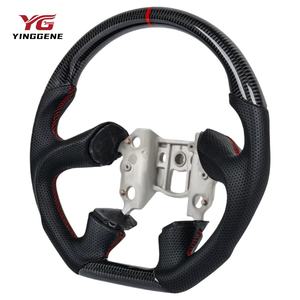 Volant en fibre de carbone pour Chevrolet CHEVROLET <span class=keywords><strong>Corvette</strong></span> C6 4 branches 2005 Cuir perforé Volant de course en forme de D - Product Image 2