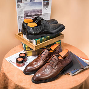 Robe de soirée de qualité luxueuse la plus vendue avec bretelles à nouer, chaussures de mariage décontractées sur mesure en cuir Oxford pour hommes - Product Image 4