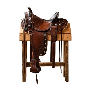 Silla de montar inglesa BS International Handicrafts de cuero de búfalo con estructura de madera, fabricada a medida, sostenible y de calidad premium para caballo. - Product Image 1
