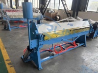 Cintreuse pneumatique HYRUN pour conduits en acier 1,5*2000 mm, facile à utiliser, largeur maximale 3000 mm, certifiée ISO 9001, garantie 1 an