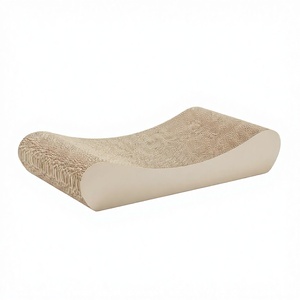 Rascador para Gatos de Alta Calidad Amistar, Ecológico, de Cartón Corrugado para Interiores, Modelo Mona con Catnip, Seguro para Gatos y Perros - Product Image 1