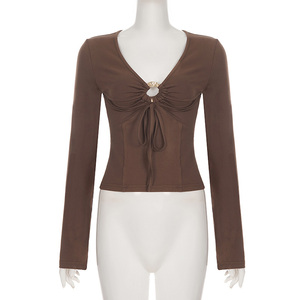 Camiseta europea de manga larga con cuello en V, lazo en la cintura, estilo vintage, sexy y ajustada, que realza la figura. - Product Image 6