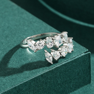 Anello Eternity <span class=keywords><strong>in</strong></span> <span class=keywords><strong>Argento</strong></span> Sterling 925 con Zirconia Cubica per Donne, Fatto <span class=keywords><strong>a</strong></span> <span class=keywords><strong>Mano</strong></span> - Product Image 2
