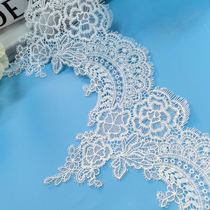 Dentelle brodée chimique soluble dans l'eau en soie de lait 100 % polyester, blanche et noire, motif floral, largeur 20 cm, directement de l'usine - Product Image 4