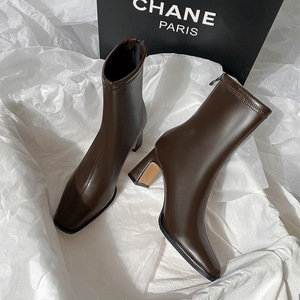 All'ingrosso scarpe da donna personalizzate tacchi pesanti autunno e inverno stivali <span class=keywords><strong>in</strong></span> pelle foderata calda stivali di nuova moda stivaletti per le signore - Product Image 6