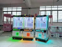 Machine à pinces à monnayeur pour trois tailles de pinces, machine à prix et cadeaux, distributeur automatique de jouets, machine à pinces, borne d'arcade pour centres de divertissement (FEC)