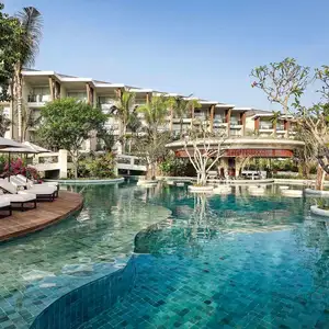 天然绿色游泳池瓷砖: 绿色苏卡布米石巴厘岛天然石材出口质量光滑表面