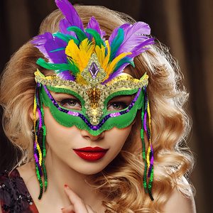 Máscara de Mardi Gras Morada, Verde y Dorada con Plumas, Máscara de Disfraces para Mujer, Máscaras de Plumas, Disfraces de Halloween, Recuerdos para Fiestas - Product Image 4