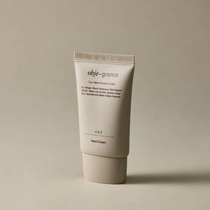 Objegrance ที่ครีมทามือน้ำหนักเบาไม่เหนียวเหนอะหนะรู้สึกได้ยาวนานความชื้นแคบหัวฉีดใช้อากาศร้อน - Product Image 3