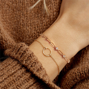 สร้อยข้อมือเงิน ROXI รุ่น Simple ชุบทอง 18K ประดับเพชรซิคอนทรงคลิปหนีบกระดาษสำหรับผู้หญิง - Product Image 2