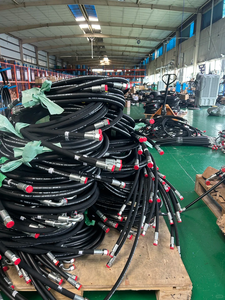 EN856 tuyau d'huile haute pression 4 couches fil d'acier tressé renforcé tuyau hydraulique 1sn 2sn 4sh assemblage de tuyau minier - Product Image 2