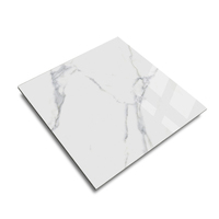 Carrelage en grès cérame motif marbre blanc de Carrare européen 600*600mm antidérapant pour escalier, maison et bureau
