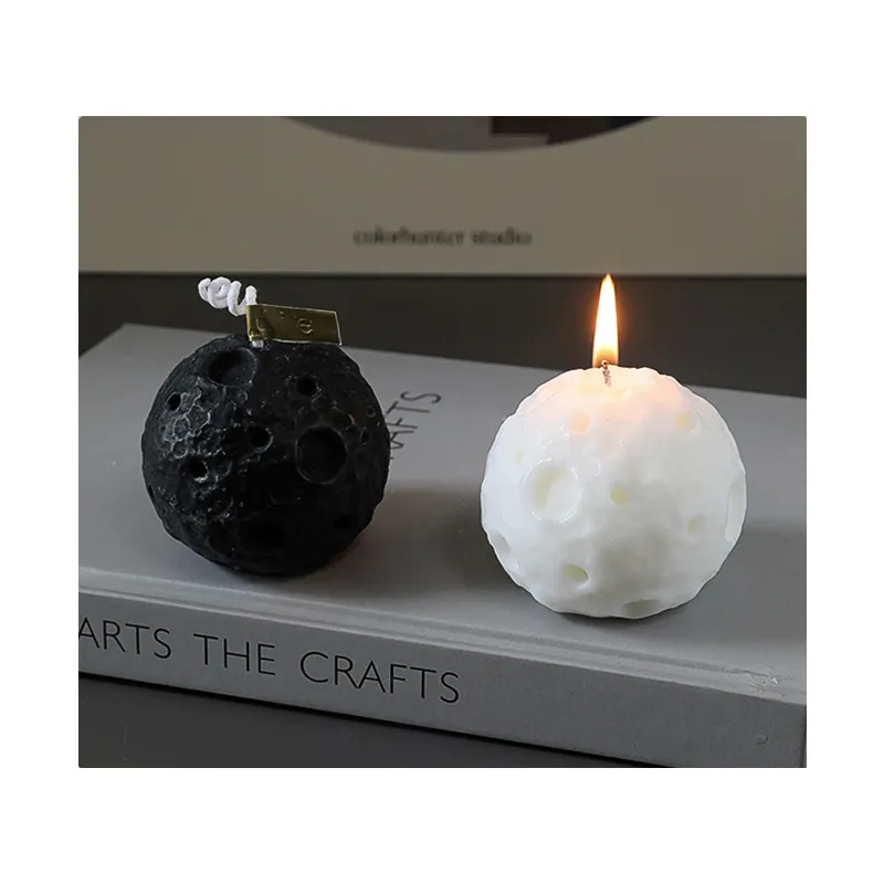 Black White Moon Shape Scented Creative Candles Kerze Souvenir Soy Wax Candle/Candels For Home Decoration Wedding Birthday Gift