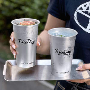 Vaso de plástico desechable con logotipo personalizado de moda, inyección de PP transparente de 90mm, pegatina de película interior creativa para pared única caliente/fría - Product Image 1