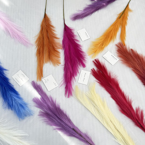 Fleurs artificielles Meiyu Craft Flowers Reed Fluff pour décors de mariage, décorations d'hôtel, décorations de festivals, aménagements de restaurants - Product Image 1
